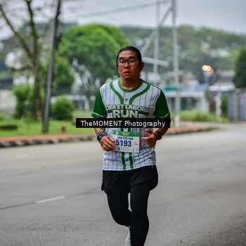 Runner Photo 8664380