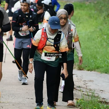 Runner Photo 8664387