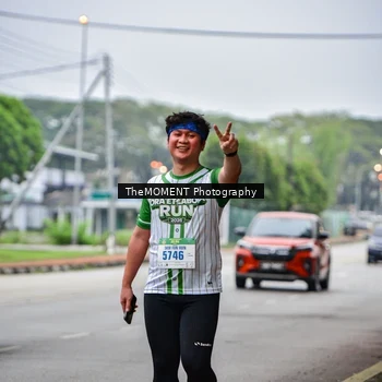 Runner Photo 8664407