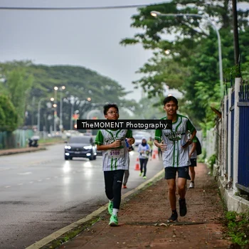 Runner Photo 8664408