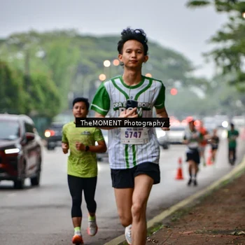 Runner Photo 8664421
