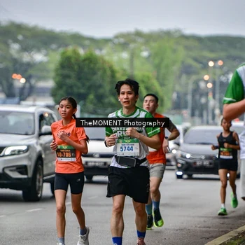 Runner Photo 8664426