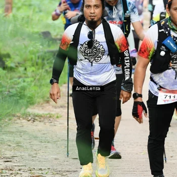 Runner Photo 8664453