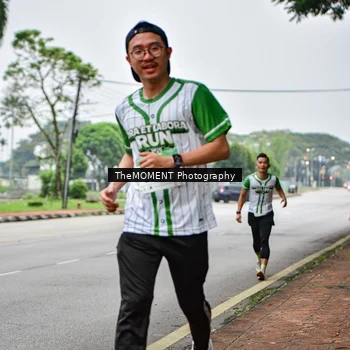 Runner Photo 8664475