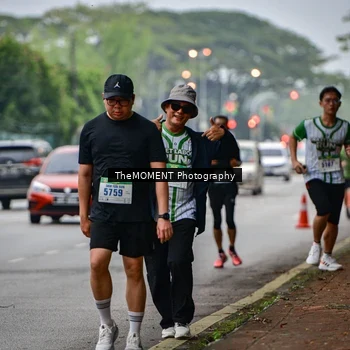 Runner Photo 8664492