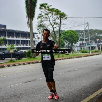 Runner Photo 8664499