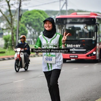 Runner Photo 8664521