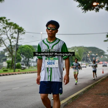 Runner Photo 8664533