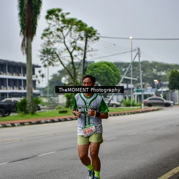 Runner Photo 8664535