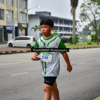 Runner Photo 8664566