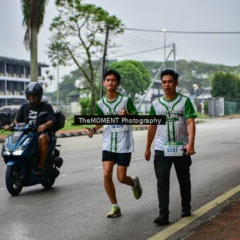 Runner Photo 8664581