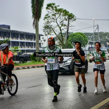 Runner Photo 8664687