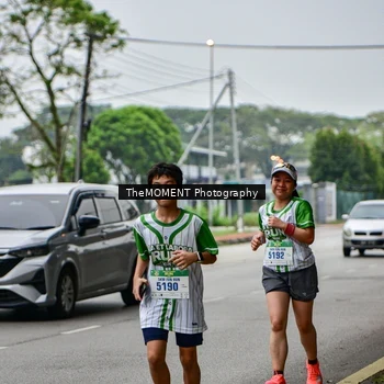 Runner Photo 8664762