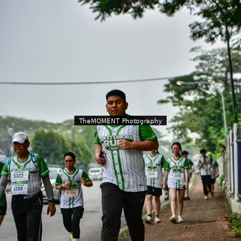 Runner Photo 8664891