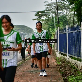 Runner Photo 8664892