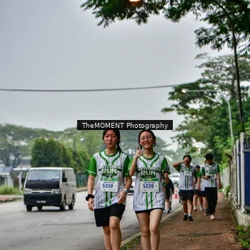 Runner Photo 8664902