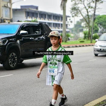 Runner Photo 8664909
