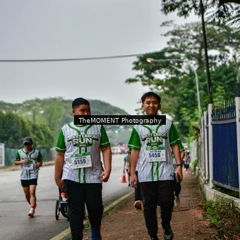 Runner Photo 8664994