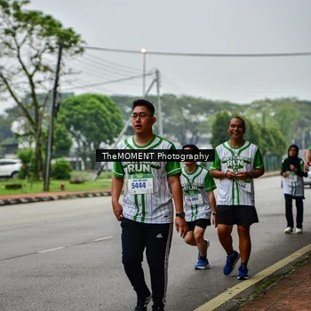 Runner Photo 8665062