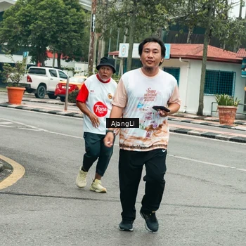 Runner Photo 8666673