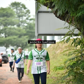 Runner Photo 8670001