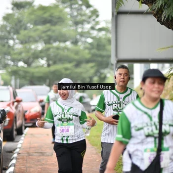 Runner Photo 8670101
