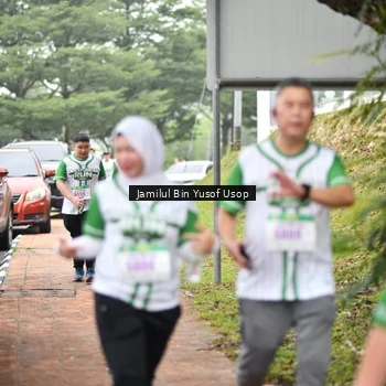 Runner Photo 8670102