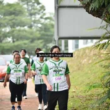 Runner Photo 8671536