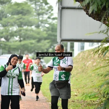 Runner Photo 8672344