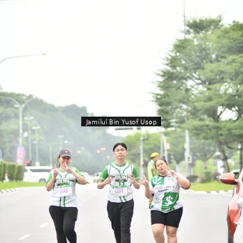 Runner Photo 8672695