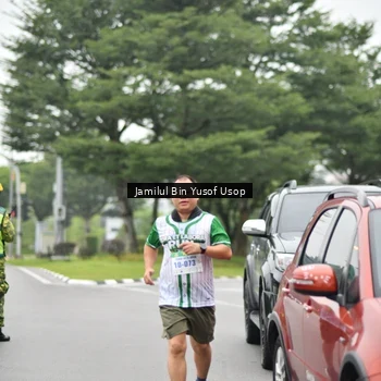 Runner Photo 8673096
