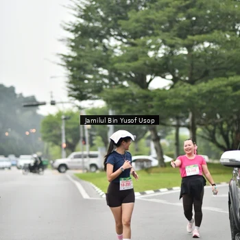 Runner Photo 8673475