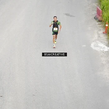 Runner Photo 8676013