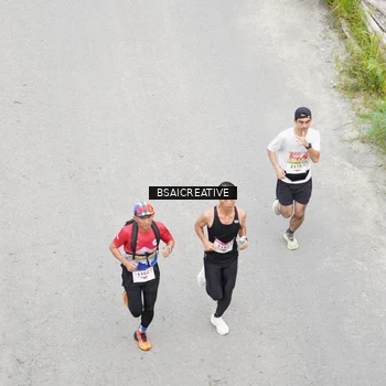 Runner Photo 8676023