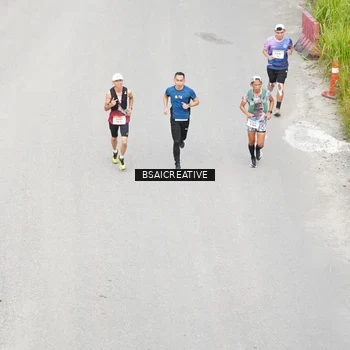Runner Photo 8676053