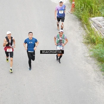 Runner Photo 8676069