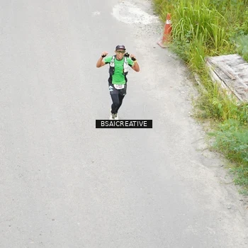 Runner Photo 8676100