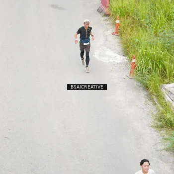 Runner Photo 8676136