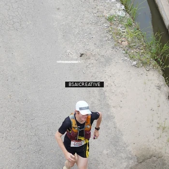 Runner Photo 8676206