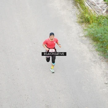 Runner Photo 8676215