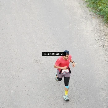 Runner Photo 8676275