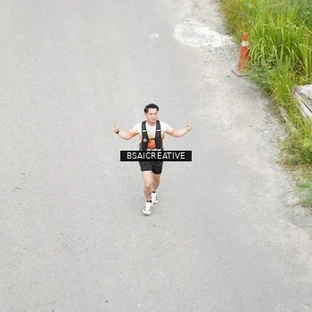 Runner Photo 8676287
