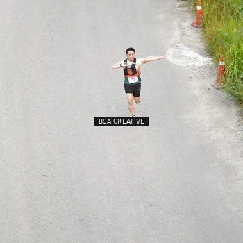 Runner Photo 8676295