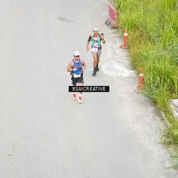 Runner Photo 8676369