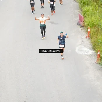 Runner Photo 8676371
