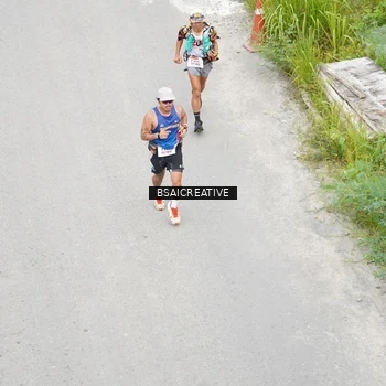 Runner Photo 8676372