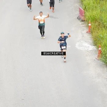 Runner Photo 8676374