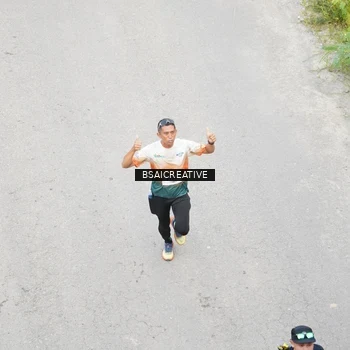 Runner Photo 8676409