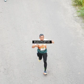 Runner Photo 8676411