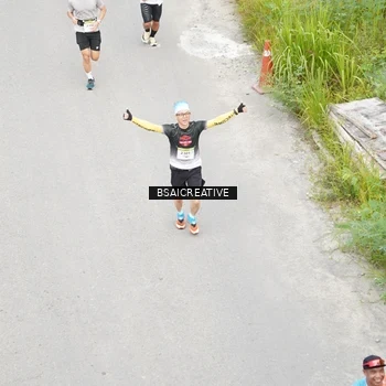 Runner Photo 8676540